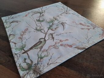 Čtvercový ubrus....ptáček s bavlníkem