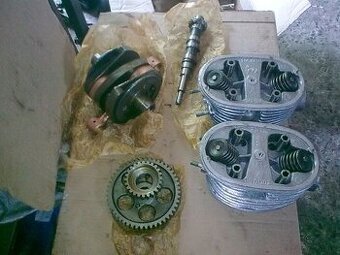 Klakson sedlo hlavy rozvodová kola ventily olejové čerpadlo