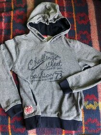 chlapecké mikiny většinou 12-14 let