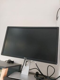 Monitor DELL 24" Full HD, pěkný stav