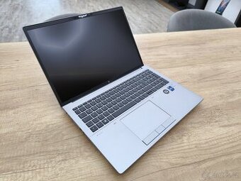 HP ZBook Fury 16 G10 Workstation / i7 / RTX 2000 8GB - ZÁRUK
