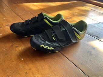 Tretry na kolo NW s spd nášlapy