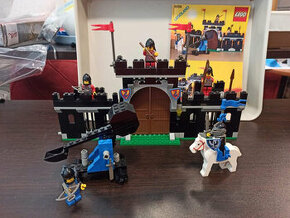 LEGO Castle 6059 Knight's Stronghold - 1