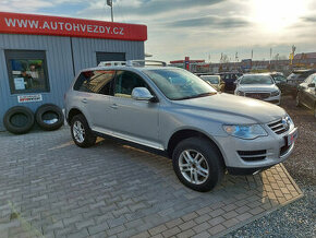 VW Touareg 2,5 TDI R5 TIPTRONIC 4X4 ČR S. KNIHA