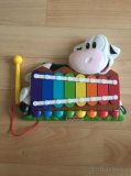 Dětský xylofon Fischer Price - kravička