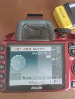 Prodám dobrém stavu fotoaparát Nikon - 1