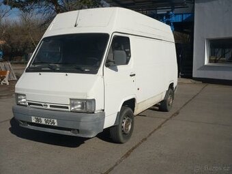 Nissan Trade 3.0 D