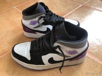 kotníčkové tenisky NikeAir, vel. 40