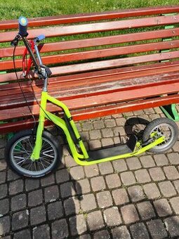 Koloběžka yedoo city