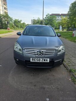 Nissan qashqai+2 2.0benzin dovoz uk - 1