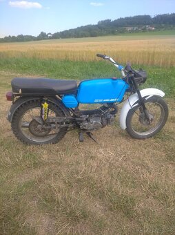 Jawa 23 mustang