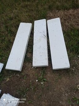 Střešní polystyren za odvoz 100 x 25 x 8 cm