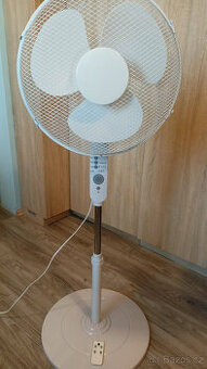 Stojanový ventilátor
