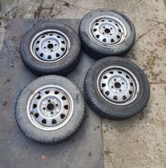 Felicia 4x100 R 13 4JxR13 ET 38 165/70 R13, 155/70 R15