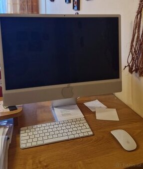 Apple iMac M1 (2021)