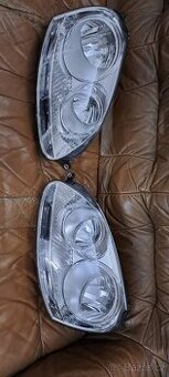 Přední světla VW Golf 5