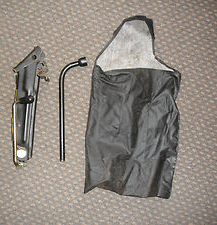 Škoda Felicia autorádio,vana do kufru,zvedá,pneu,disky