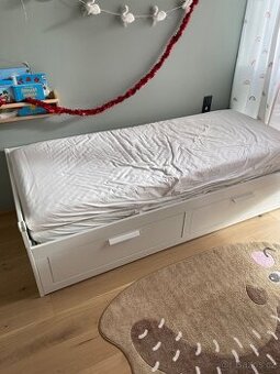 Nova postel vcetne matrace