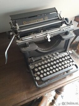 Starozitny psací stroj