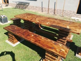 Výjimečné rustikální posezení z masivu ruční výroby pro 6 -