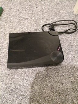 DVD/Blu-Ray přehrávač