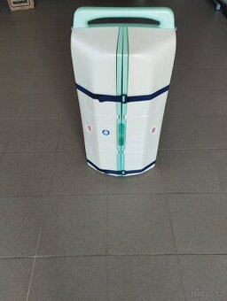 Cestovní přebalovací pult - 1