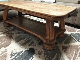 Konferenční stůl masiv