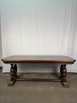 Starožitný masivní jídelní stůl (137012)