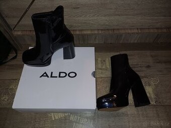 Damske kotníkové boty vel.40 zn.Aldo