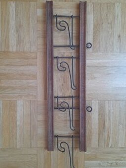 Starožitný art deco věšák