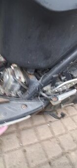 Skútr na opravu / díly – NEPOJÍZDNÝ – VÝMĚNA ZA 2T možná