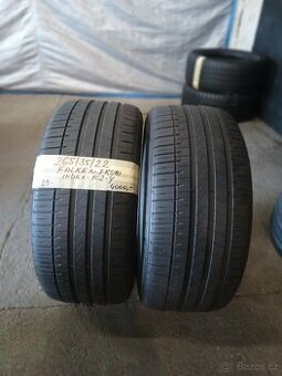 2xletní pneu 265/35/22.Falken.