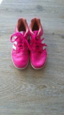 Dívčí boty Adidas EUR 35,5 (UK 3)