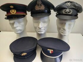 Starožitné originální vojenské čepice období 1900-2000