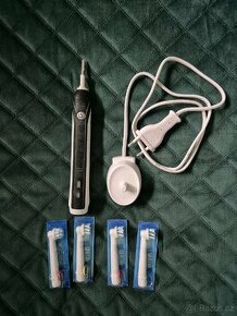 Elektrický kartáček Oral B Braun