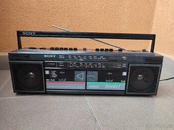 STEREO CASSETTE RECORDER SONY CFS-W30L.