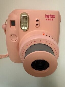 Fujifilm Instax Mini 8 – růžový, jako nový + 10 filmů