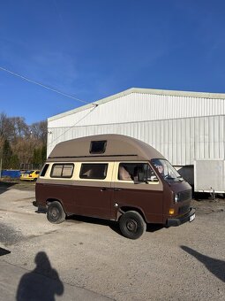 VW Transporter T3 s vysokou střechou