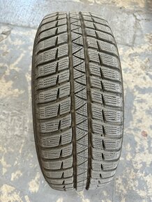 2X zánovní zimní pneu, 205/60 R16, cca 8mm DOT 2223 sumitomo