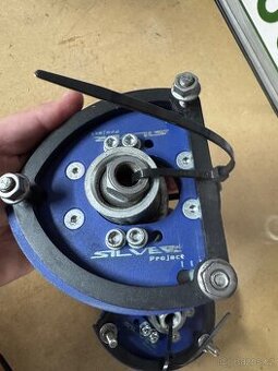 nastavitelné horní uložení pro VW Golf 7