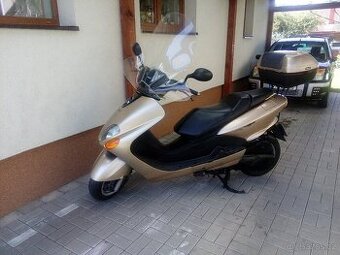 Yamaha majesty 125