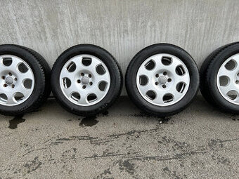 Alu disky s pneu Michelin 215/55/R16 93V na VW, Audi, Škoda