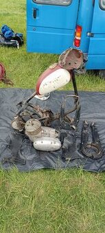 Prodám torzo motocyklu ČZ 125/453