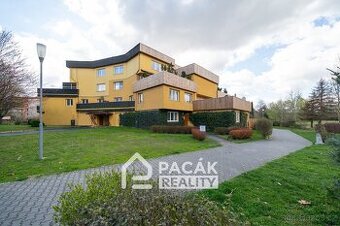 Prodej nadstandardně prostorného bytu 4+kk v Olomouci s gará