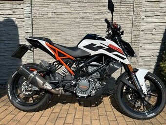 KTM Duke 125