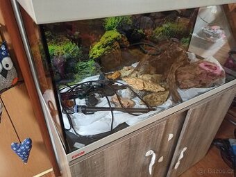 Akvárium eheim 180 l se skříňkou, co2 komplet set