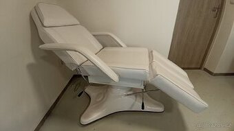 Pedikérské křeslo hydraulicky nastavitelné