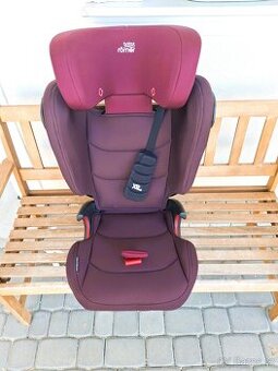 Autosedačka Britax Romer Kidfix III S 15 - 36 kg