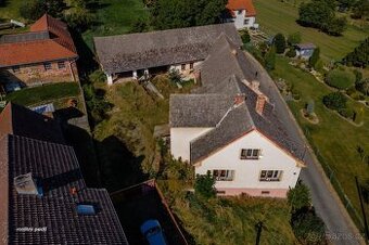 Prodej rodinný dům se stodolou a zahradou v Bernarticích