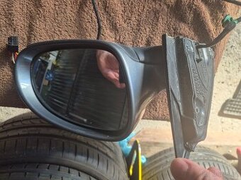 pravé zpětné zrcátko VW Passat B6,šedé,elektrické